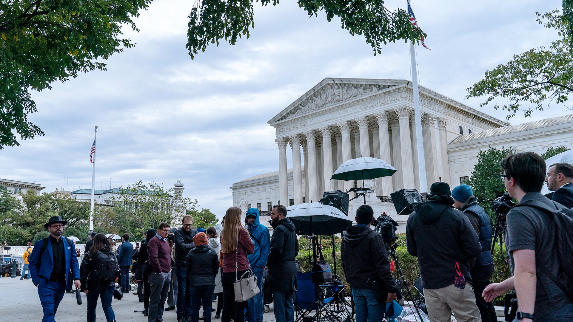 Religious Liberty On The Docket Us Supreme Court Starts New Term With Doors Open To The Public 