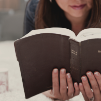woman-reading-bible-1200.png