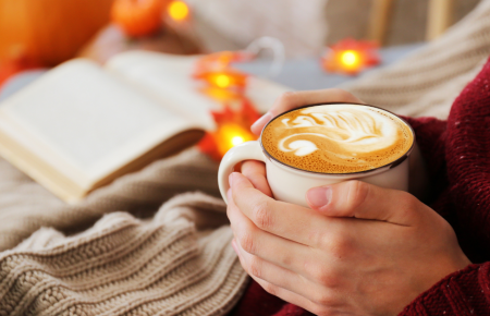 autumn-coffee-hands-1200.png