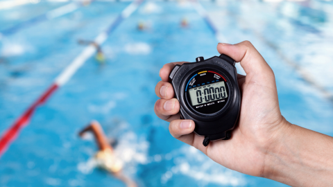 stopwatch-swim-pool-1200.png